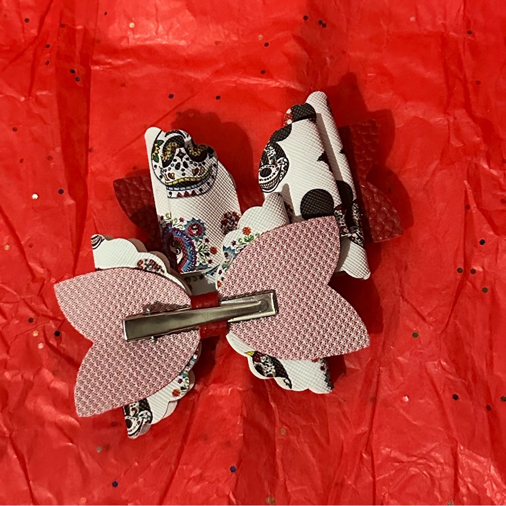 Bows - Picture 3 of 3